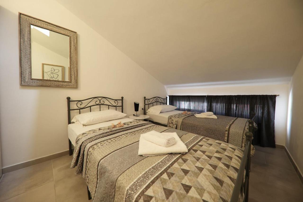 Apartment Rosso Zadar Exterior photo